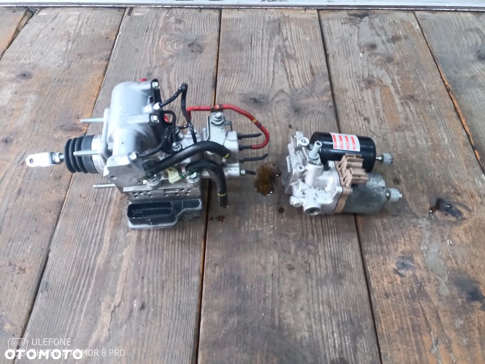 Toyota Auris hybryda pompa ABS GJ GE GG - 2