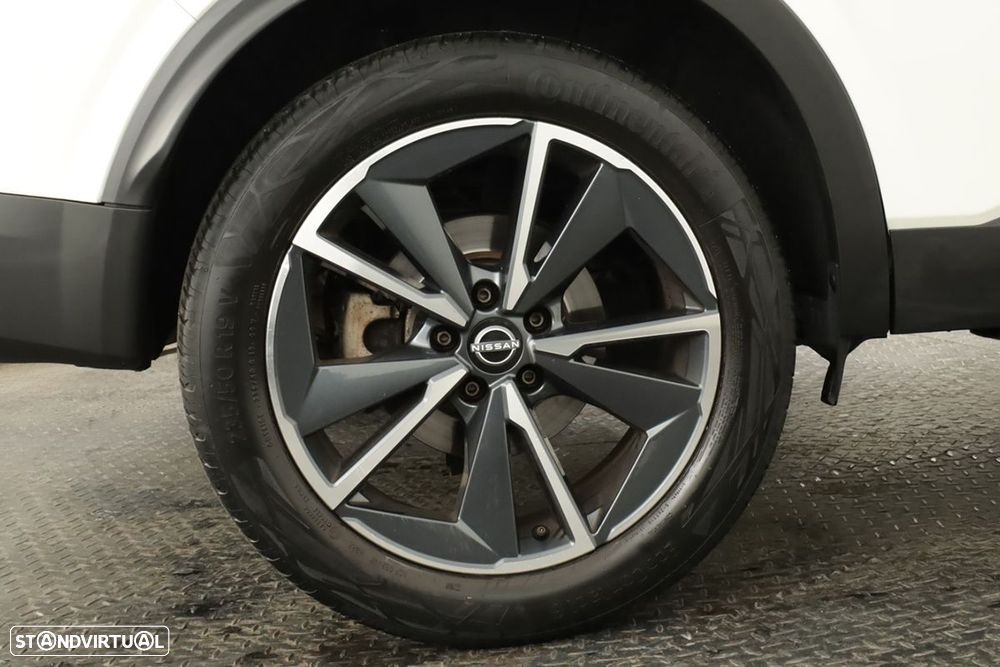 Nissan Qashqai 1.3 DIG-T N-Connecta Xtronic - 5