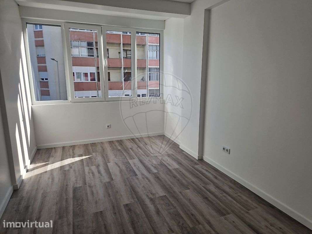 Apartamento T2 para arrendamento - Grande imagem: 5/9