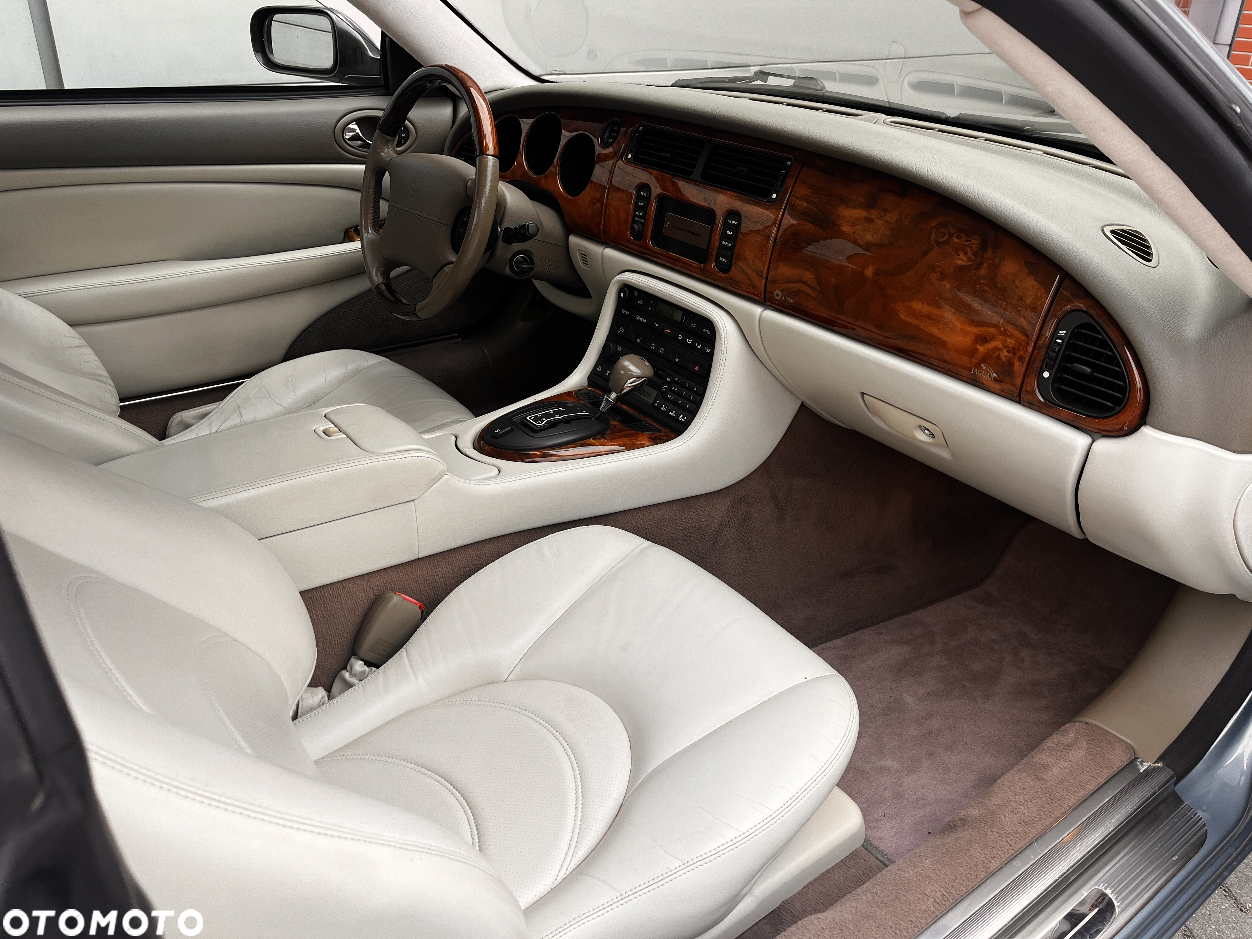 Jaguar XK XKR Coupe - 33