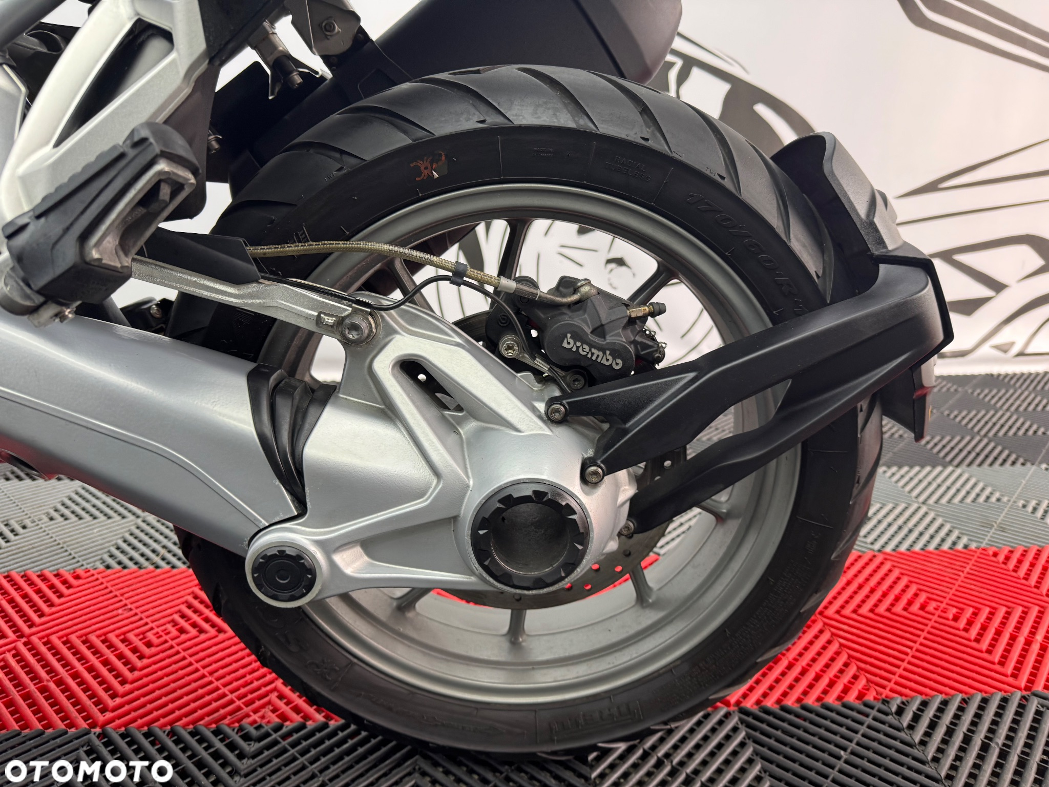BMW R - 18