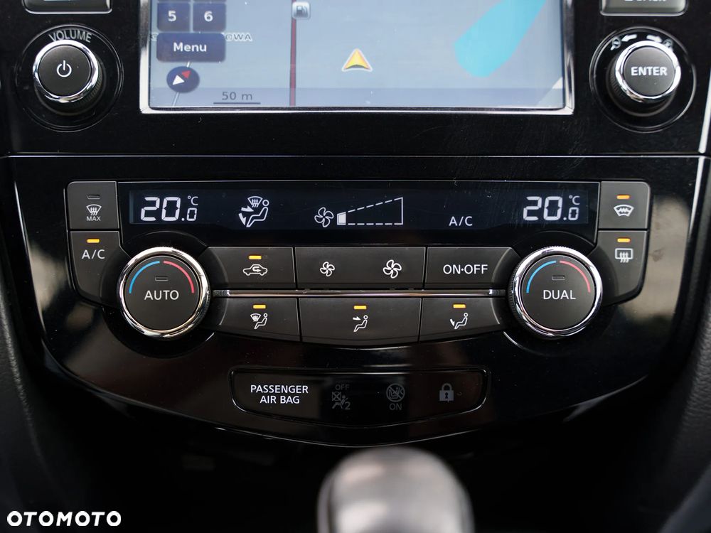 Nissan Qashqai 1.6 dCi Xtronic TEKNA+ - 23