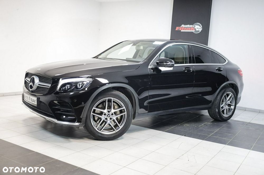 Mercedes-Benz GLC 250 4Matic 9G-TRONIC AMG Line - 2