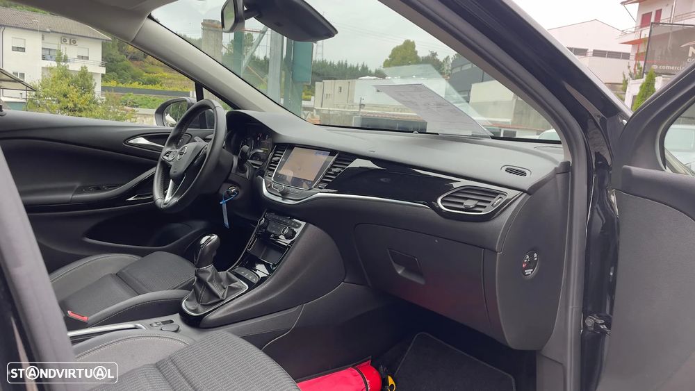 Opel Astra Sports Tourer 1.5 D S&S Elegance - 16