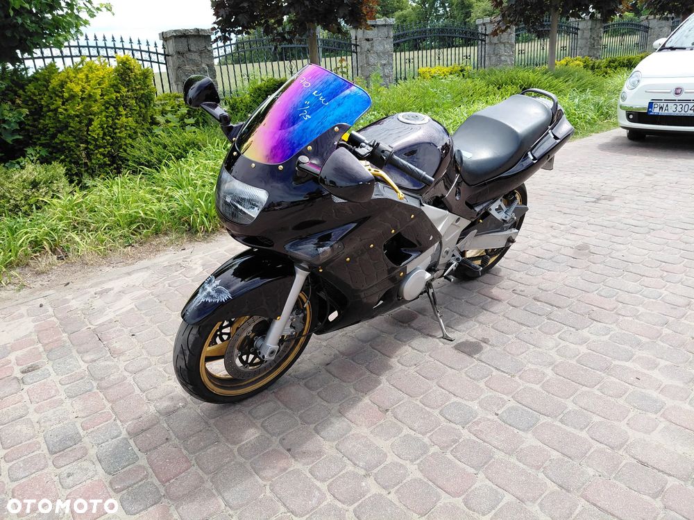 Kawasaki ZZR - 1
