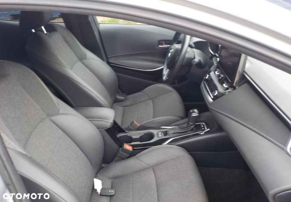 Toyota Corolla - 27