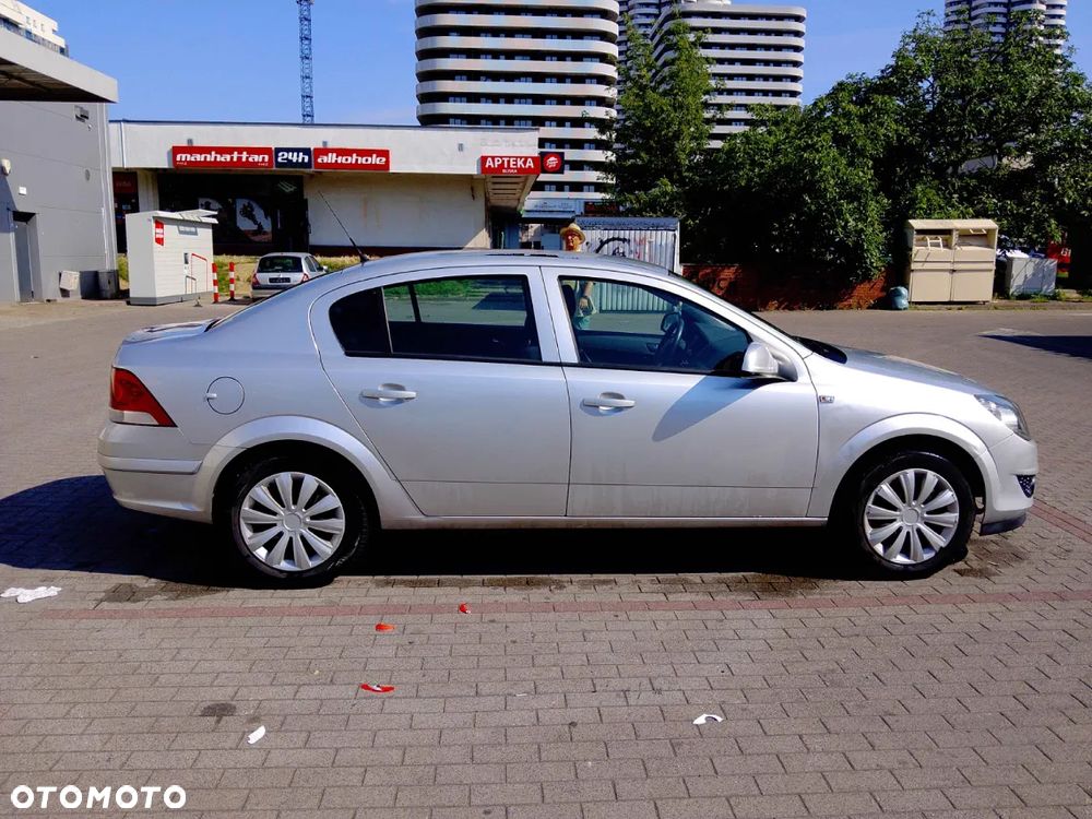 Opel Astra 1.6 - 3
