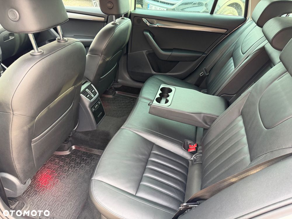 Skoda Octavia 1.6 TDI DSG Premium Edition - 7