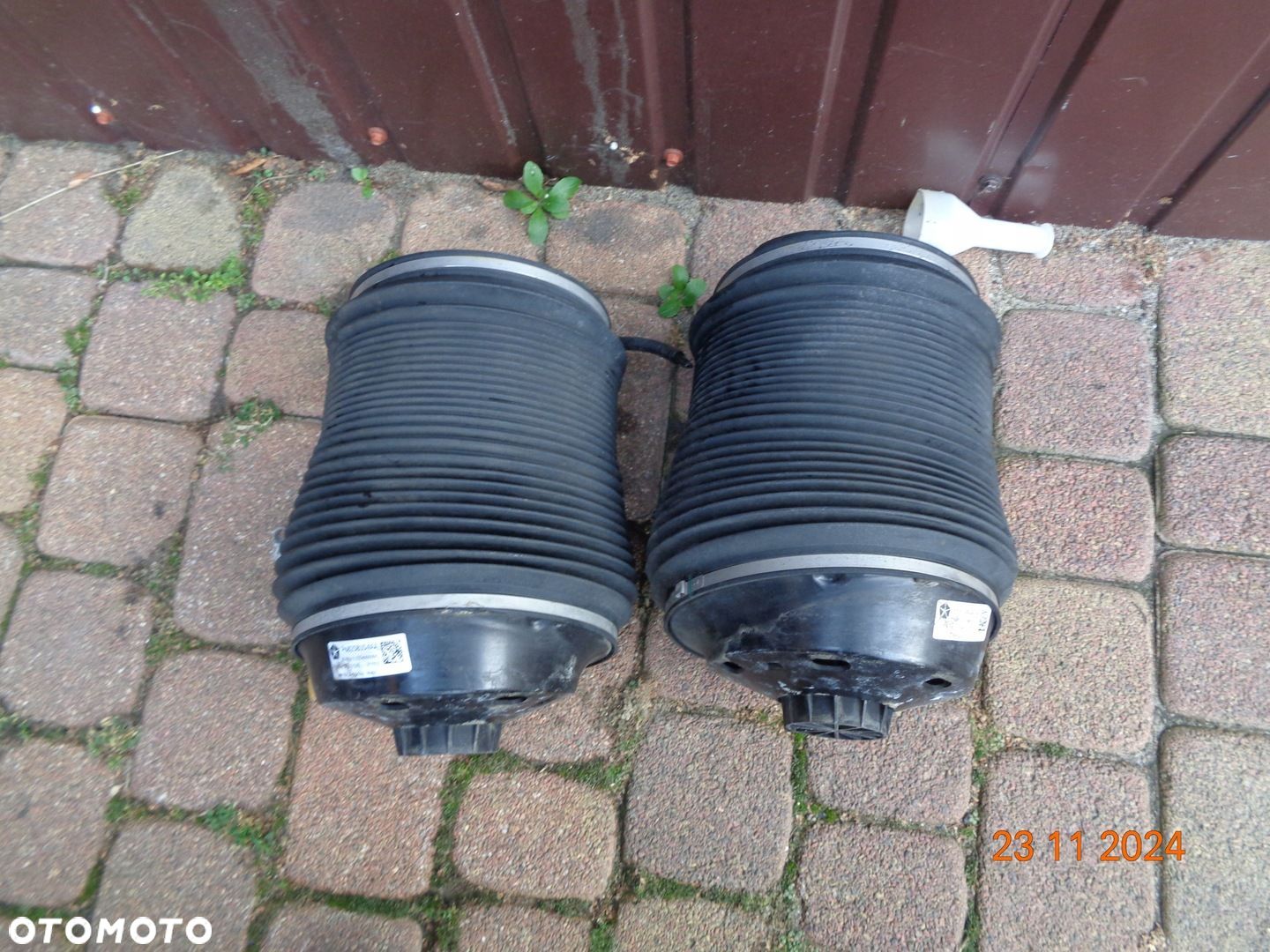 MIECH PODUSZKA TYŁ JEEP GRAND CHEROKEE WK2 LIFT P68258354AA P68258355AA . - 1