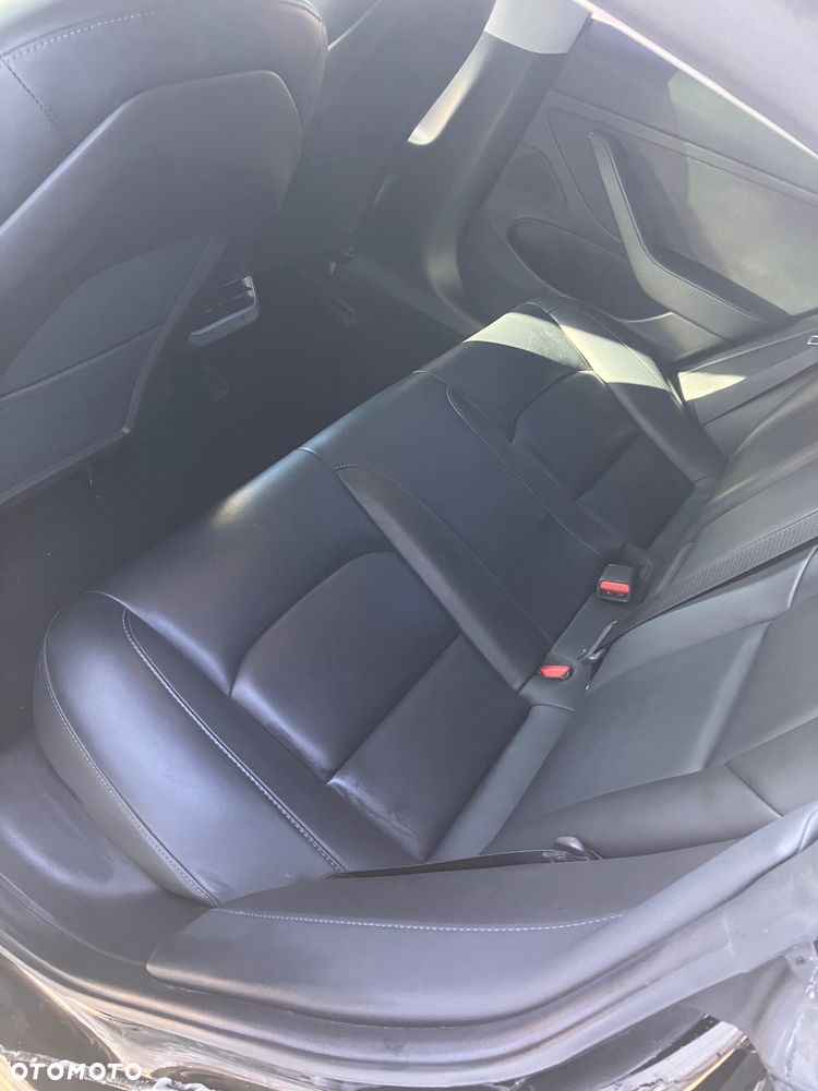 Tesla Model 3 Standard Reichweite Plus Hinterradantrieb - 13