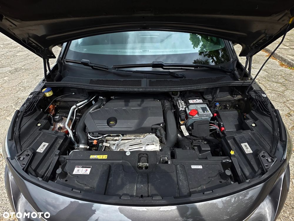Peugeot 3008 1.6 PureTech GPF GT Line S&S EAT8 - 38