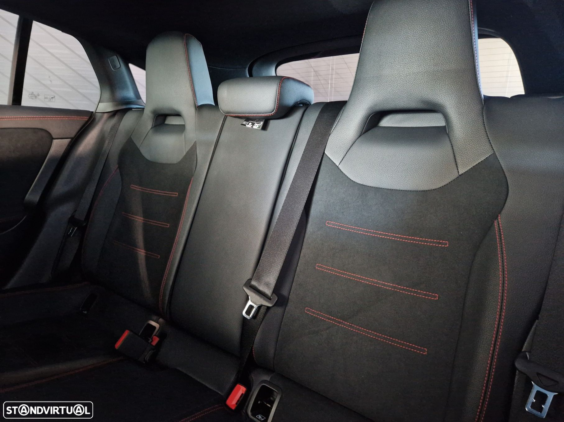 Mercedes-Benz CLA 200 Shooting Brake AMG Line Aut. - 9