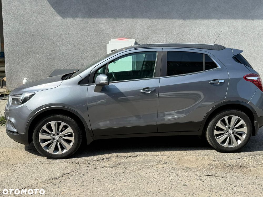 Buick Encore - 2