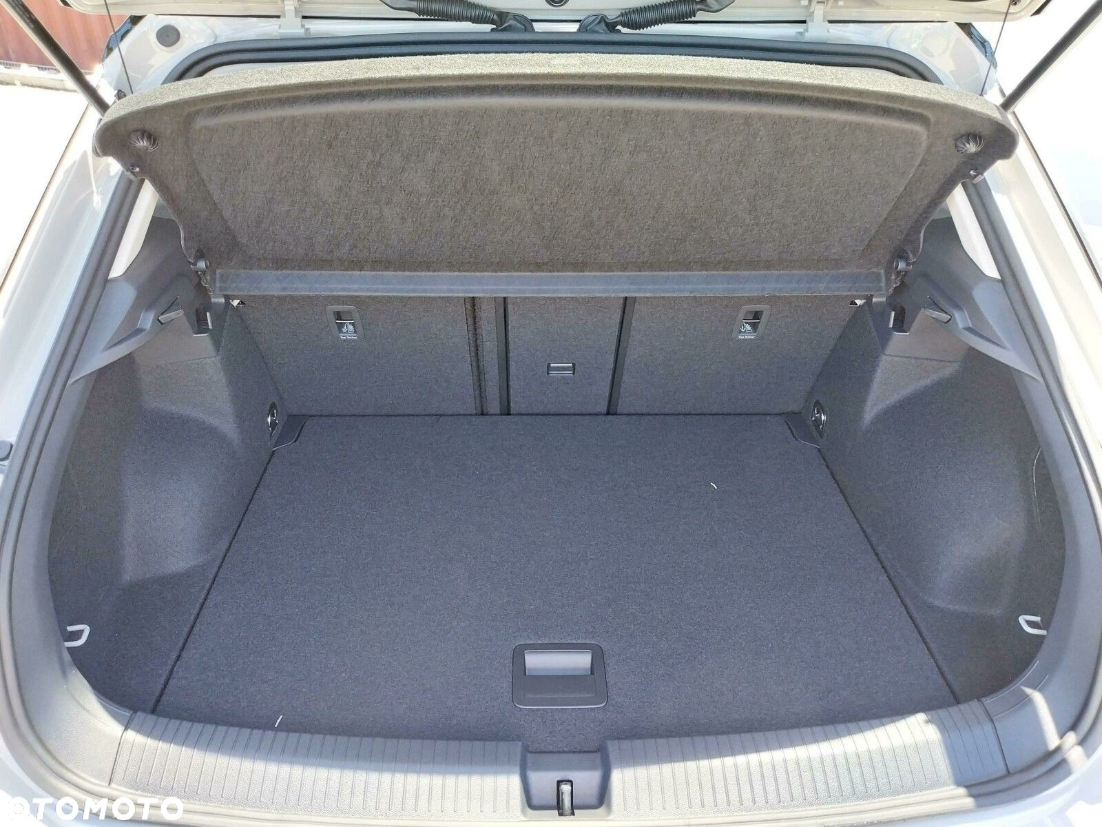 Volkswagen T-Roc - 5