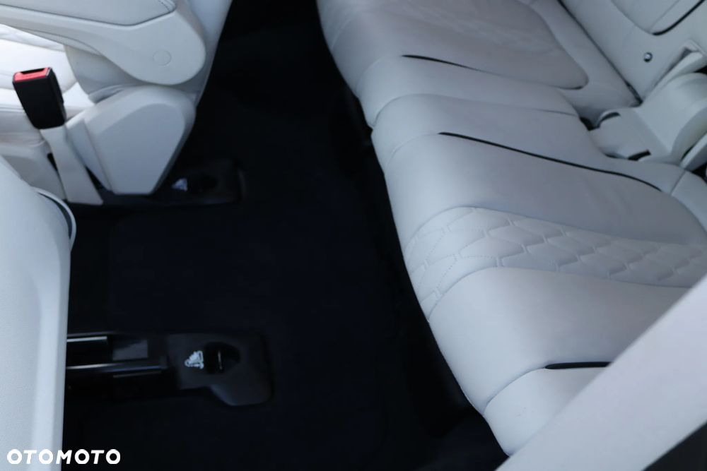 BMW X7 M50i sport - 29