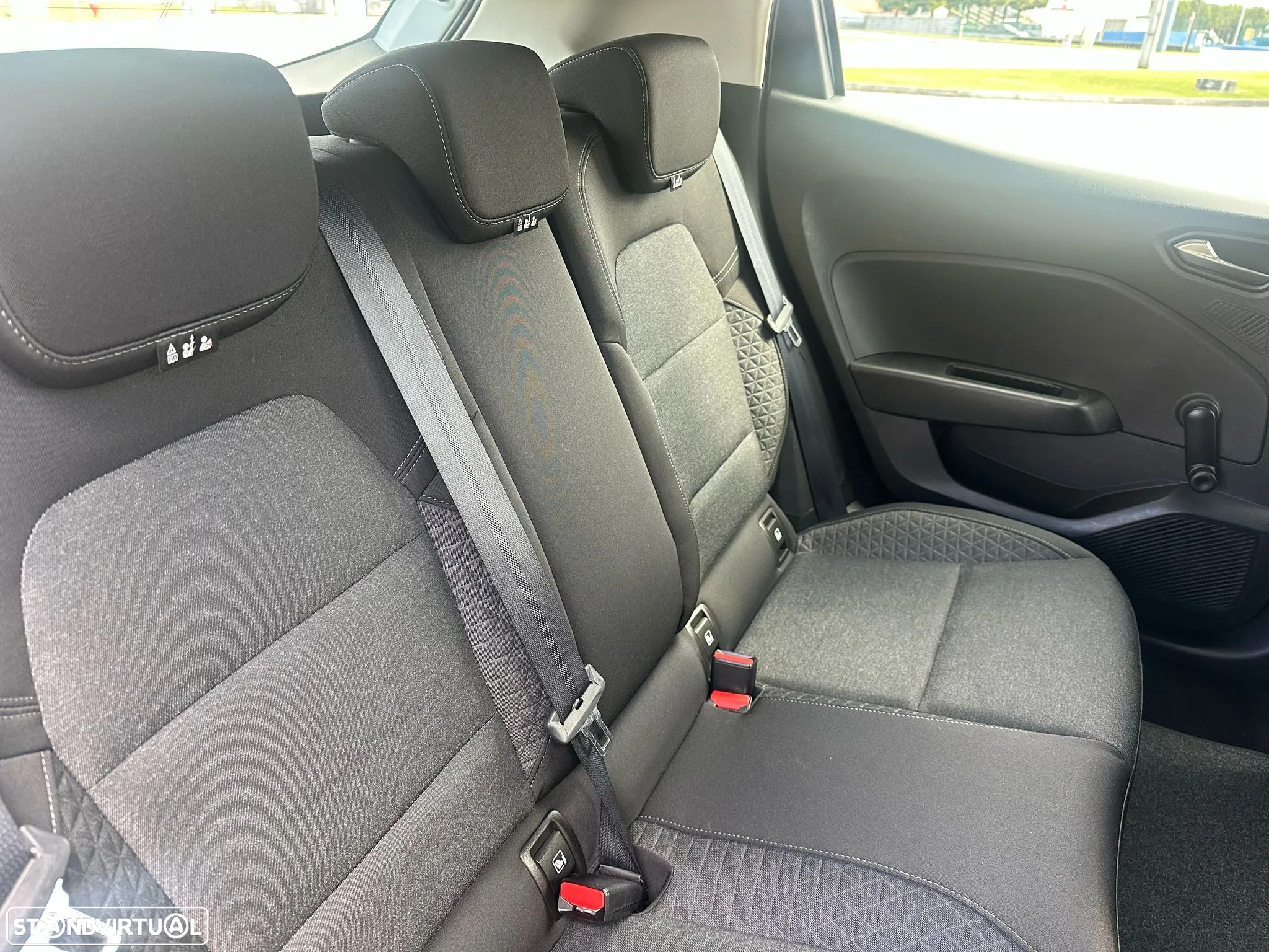 Renault Clio - 11