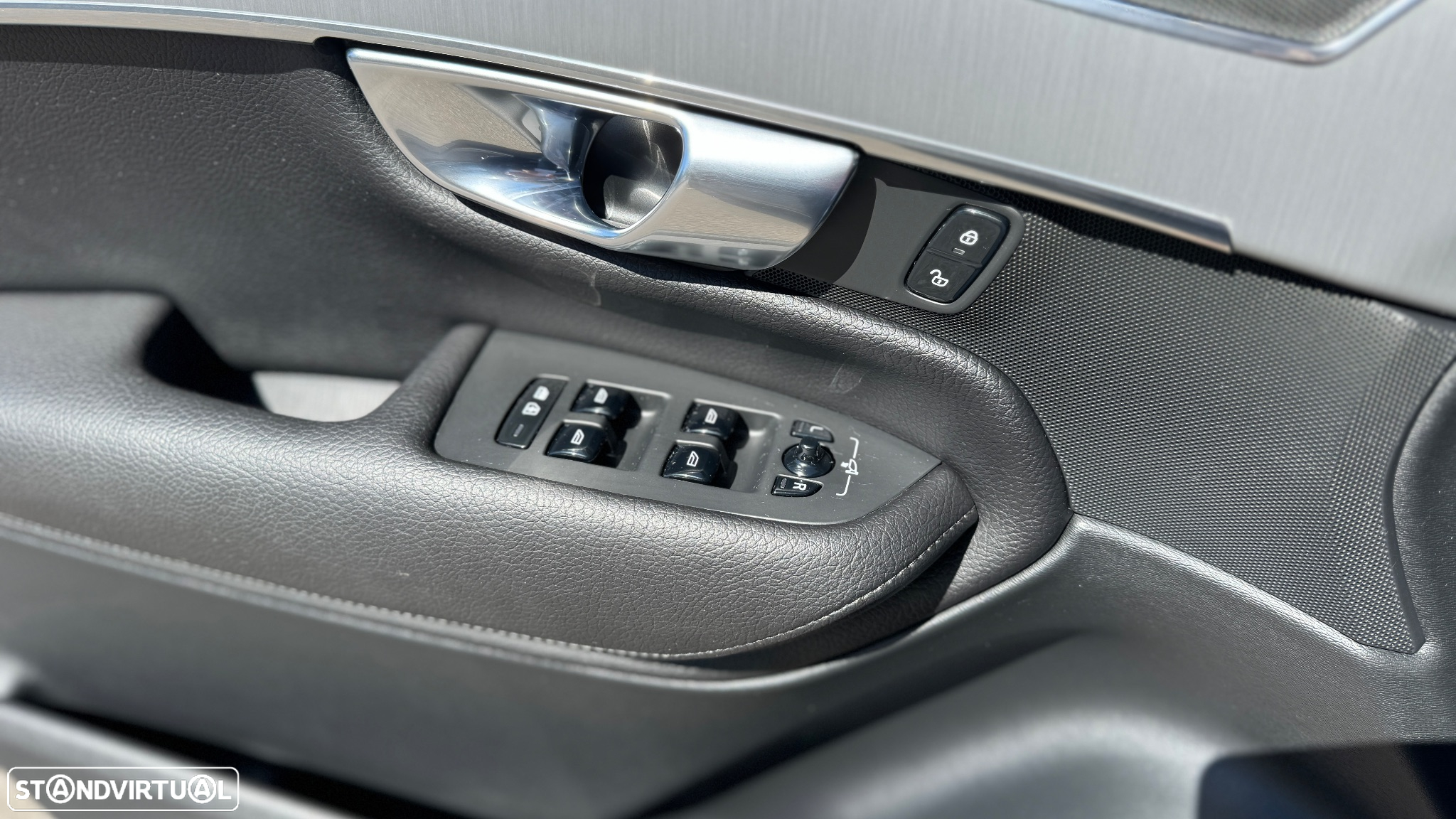 Volvo XC 90 2.0 T8 PHEV Inscription AWD - 27