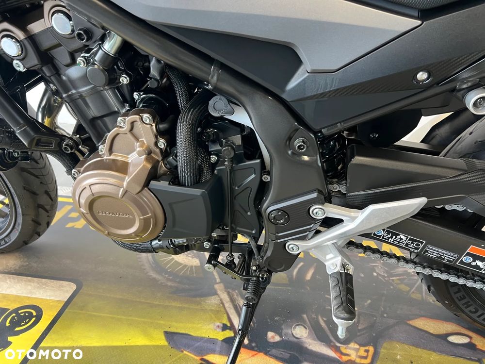 Honda CB - 7
