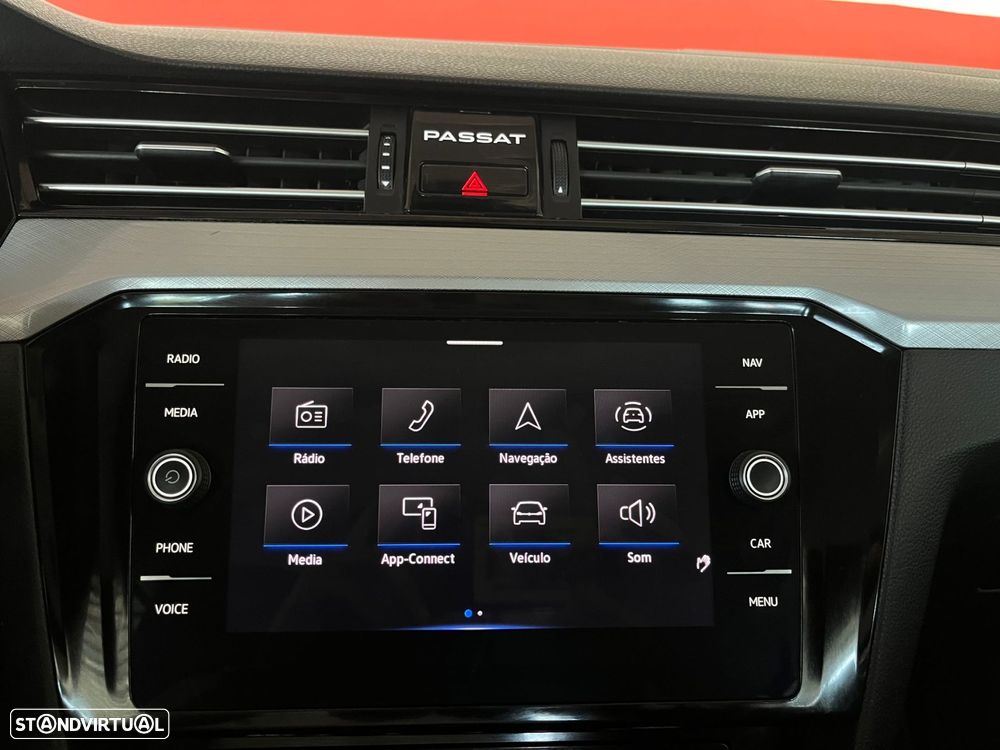 VW Passat Variant 2.0 TDI Elegance DSG - 13