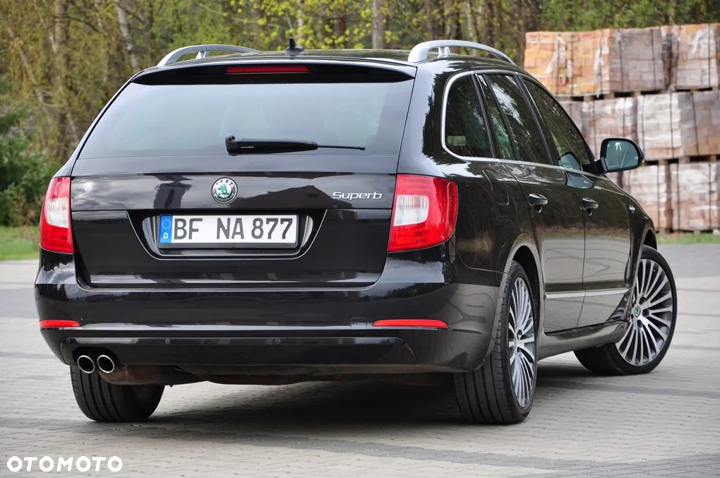 Skoda Superb 2.0 TDI L&K DSG - 9