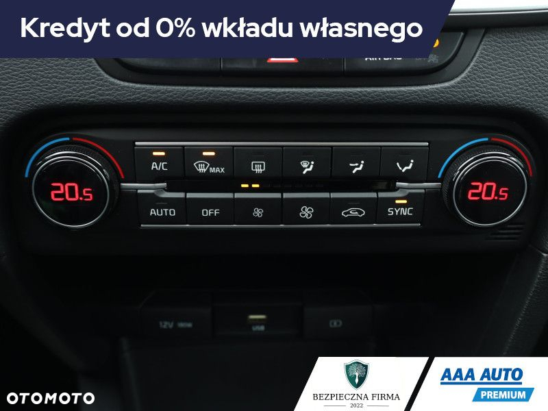 Kia Ceed - 14