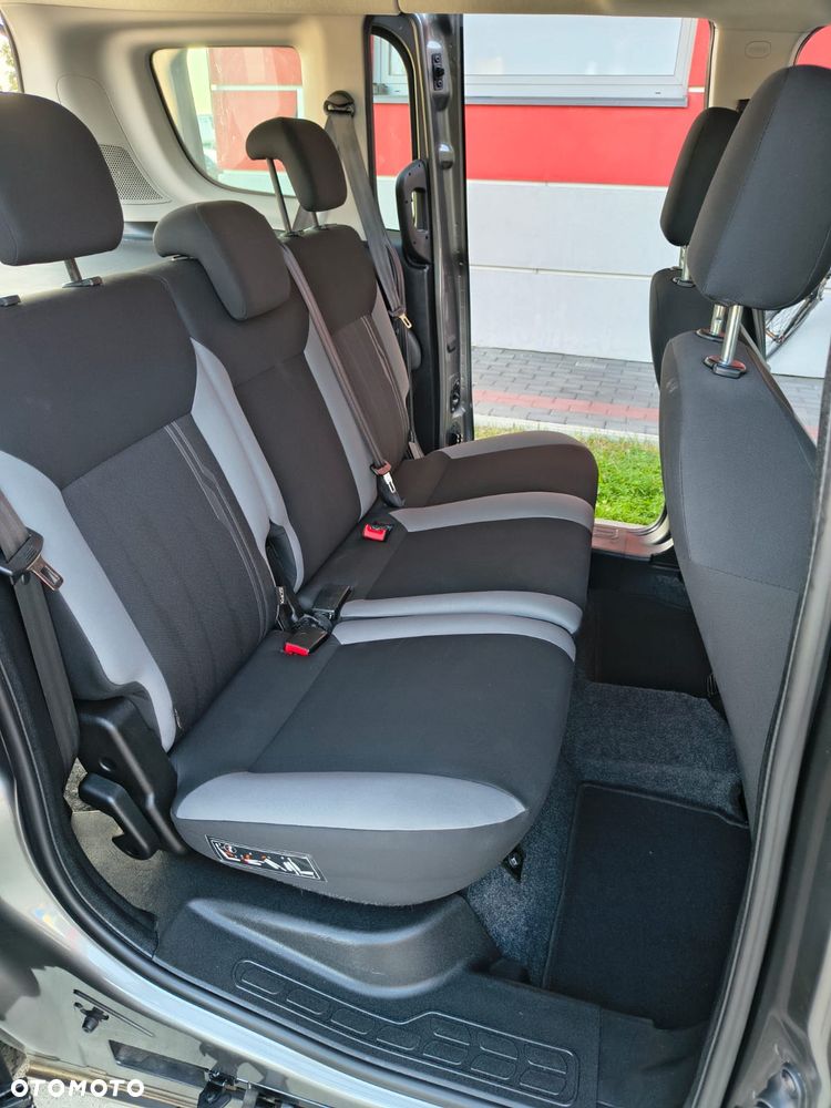 Fiat Doblo 1.4 T-Jet 16V Lounge - 12