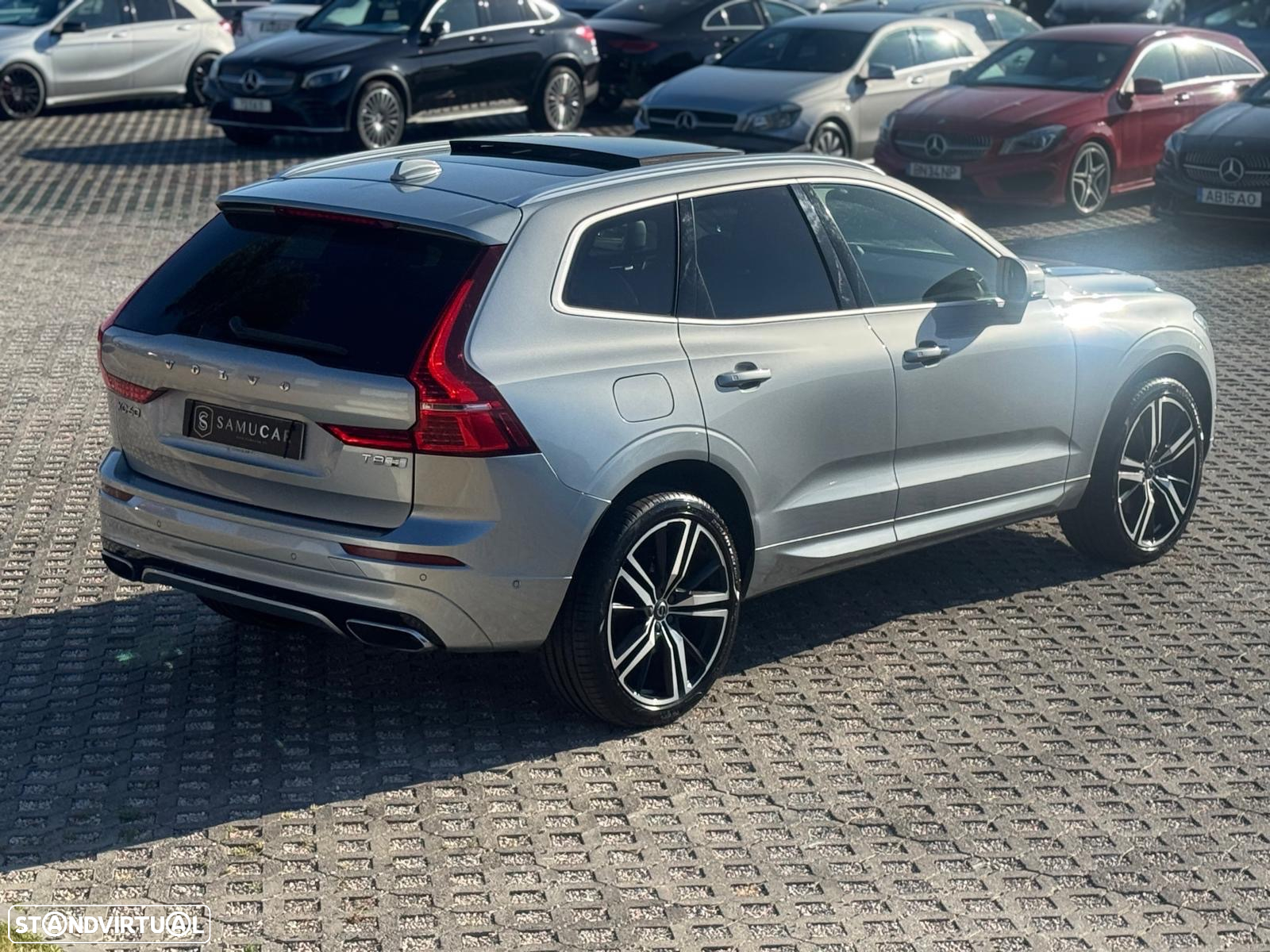Volvo XC 60 2.0 T8 PHEV R-Design AWD - 6