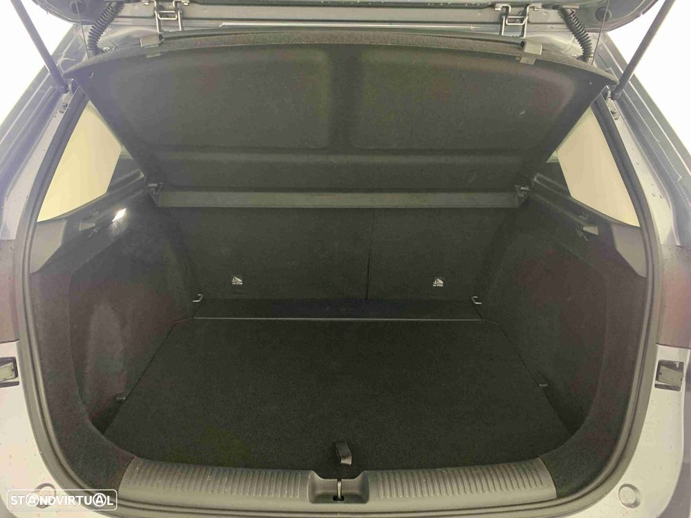 MG ZS 1.5 Hybrid+ Luxury - 28