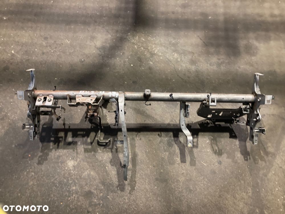 DACIA DUSTER 2 II BELKA DESKI ROZDZIELCZEJ KOKPITU MOCOWANIE STELAŻ POD DESKĘ Wwa - 1