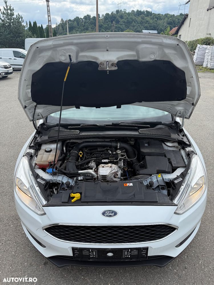 Ford Focus 1.0 EcoBoost Start-Stopp-System COOL&CONNECT DESIGN - 10