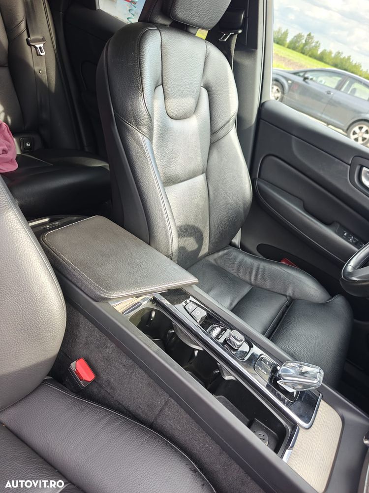 Volvo XC 60 - 8