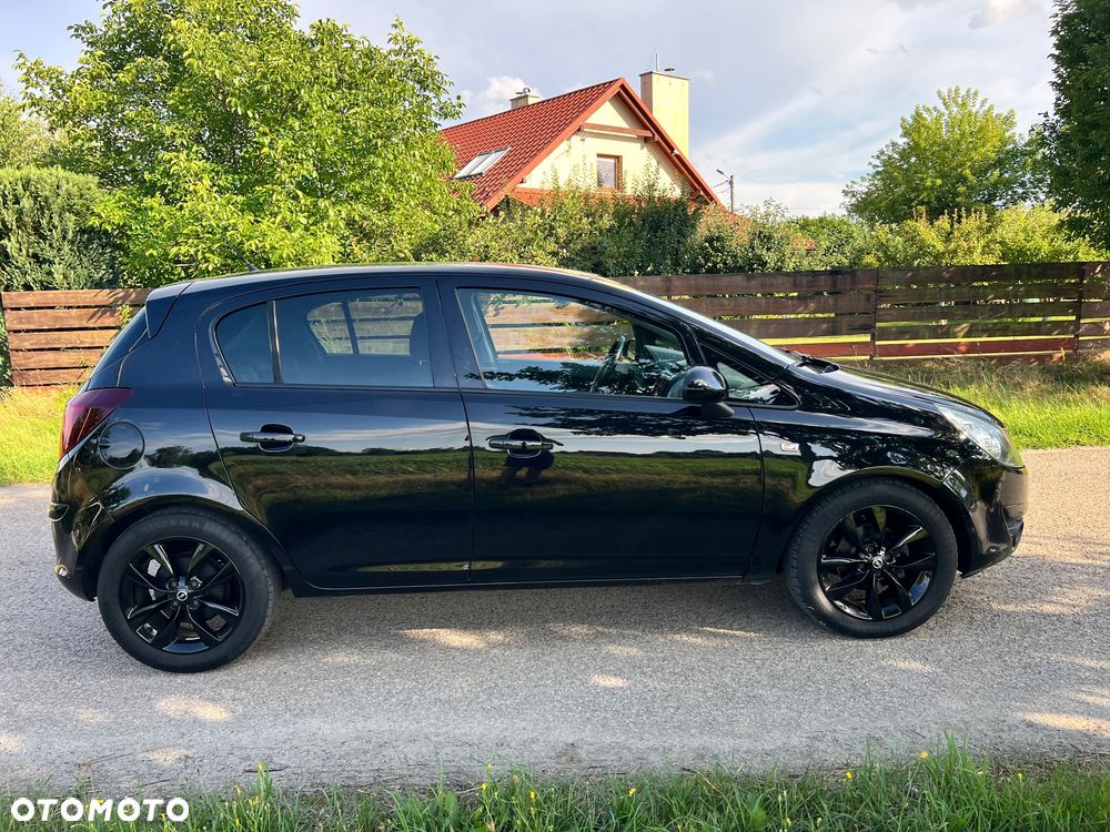 Opel Corsa 1.4 16V Cosmo - 6