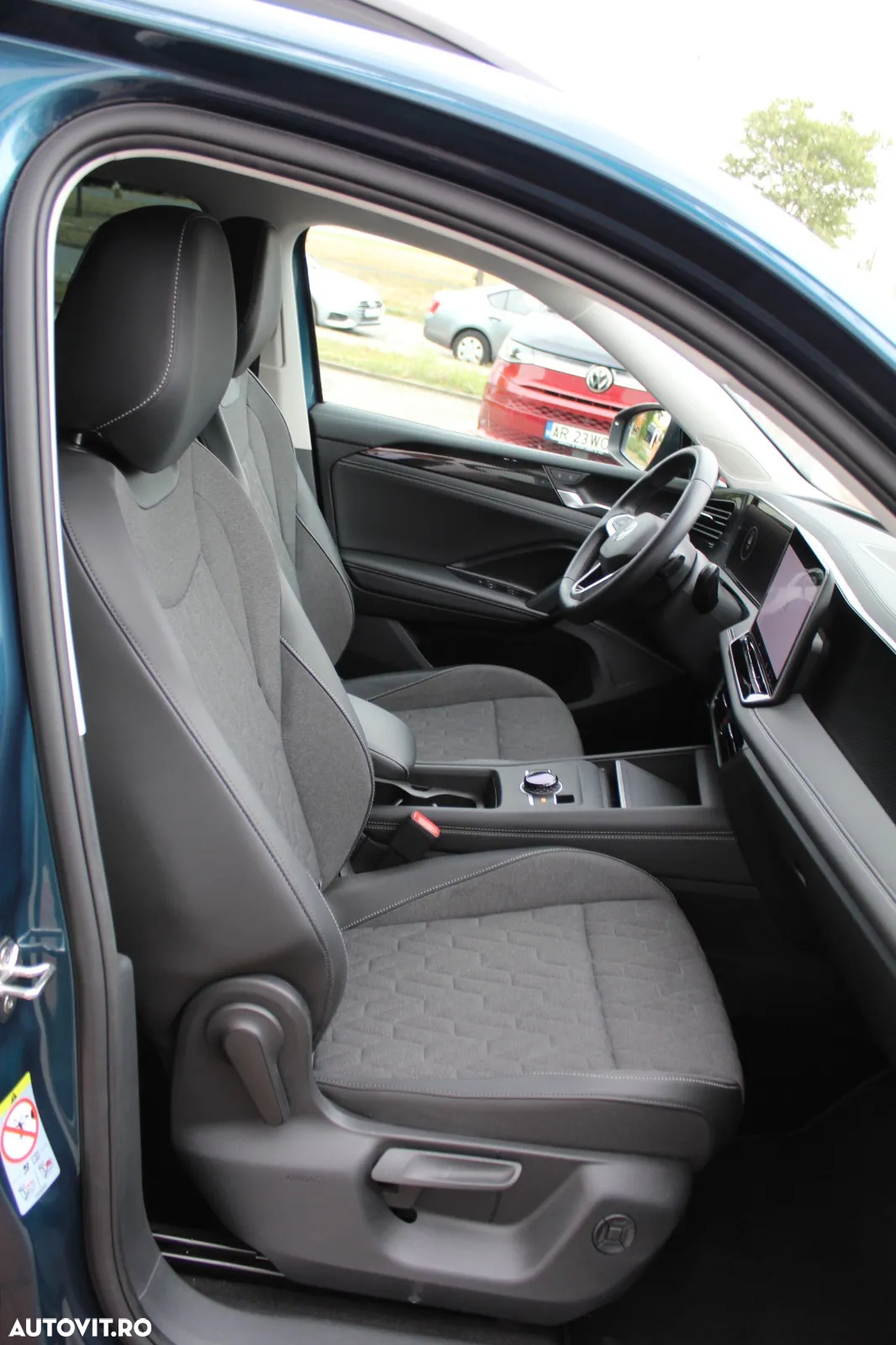Volkswagen Tiguan 2.0 TDI DSG Life - 18