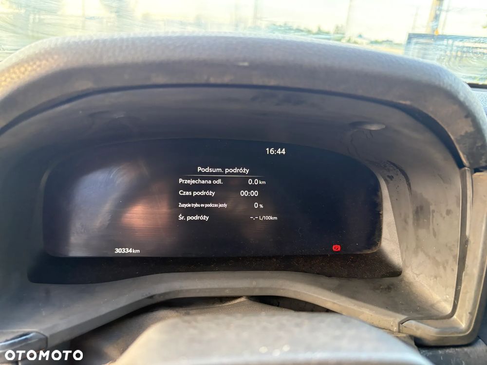 Toyota Camry 2.5 Hybrid Executive CVT - 33
