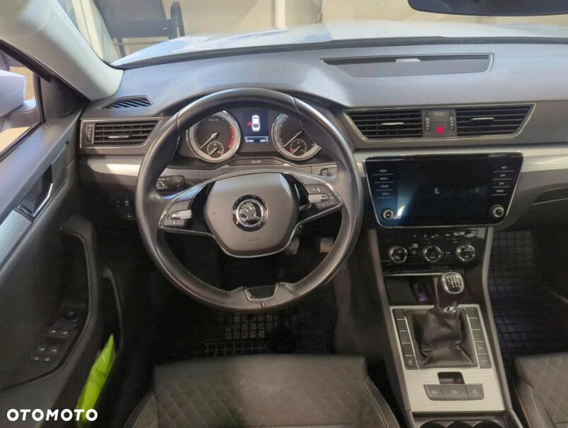 Skoda Superb 1.5 TSI Ambition - 4