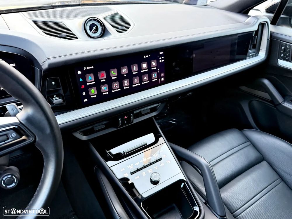 Porsche Cayenne Coupé E-Hybrid - 18
