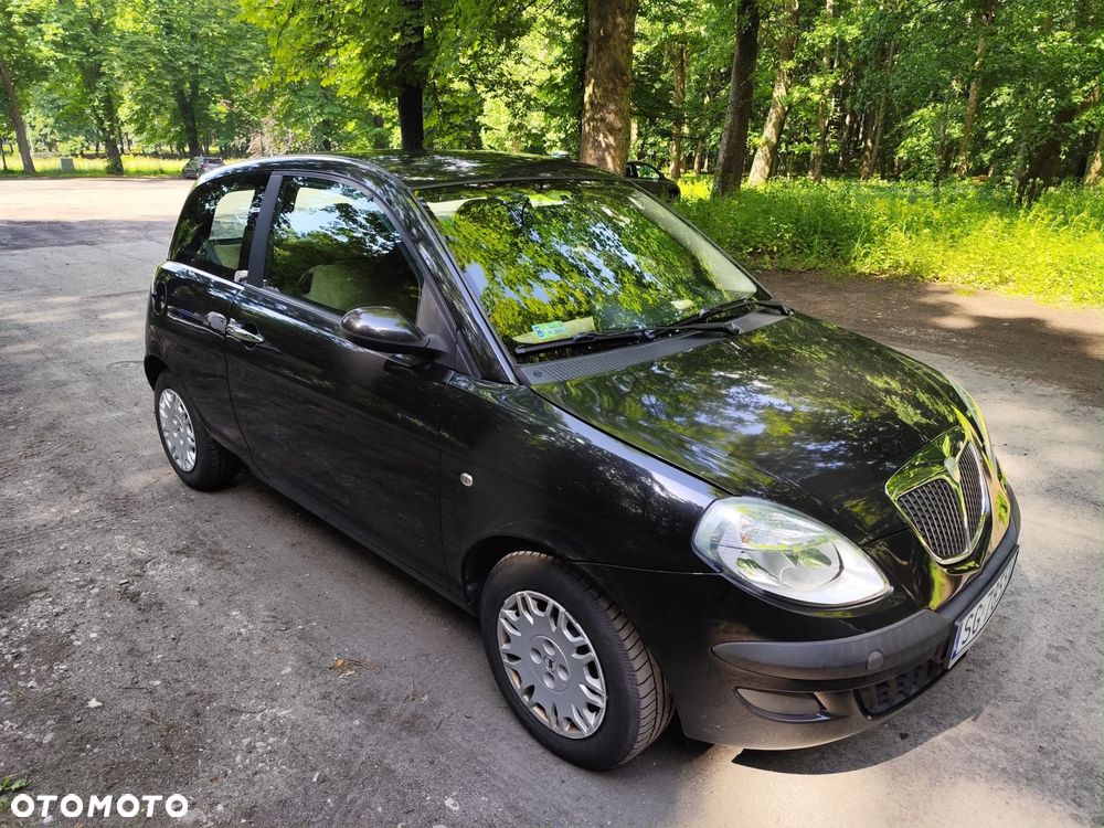 Lancia Ypsilon - 1