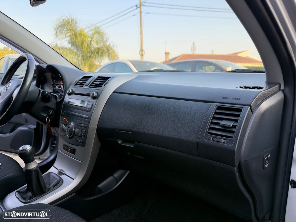 Toyota Corolla 1.4 D-4D - 49