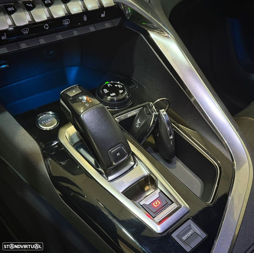 Peugeot 3008 1.2 PureTech GT Line Grip Control EAT6 - 15