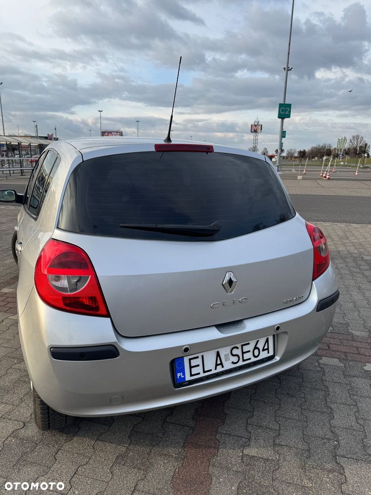 Renault Clio - 5