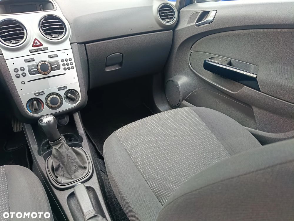 Opel Corsa - 10