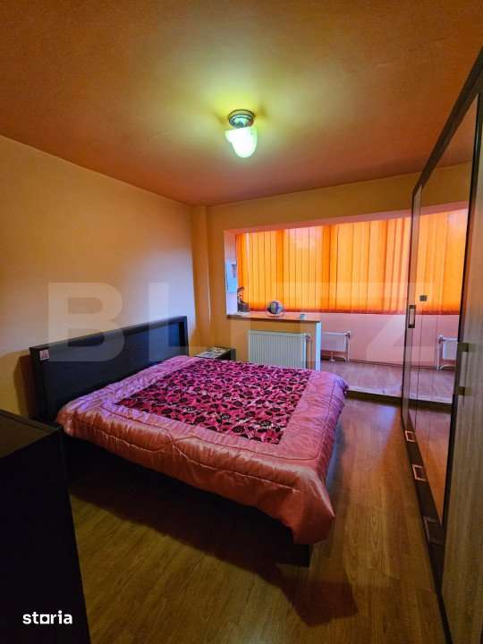 Apartament 3 camere, decomandat, 66 mp, etaj intermerdiar, zona Pietei — fotografia 1