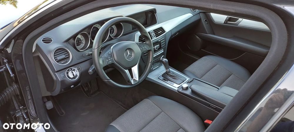 Mercedes-Benz Klasa C - 36