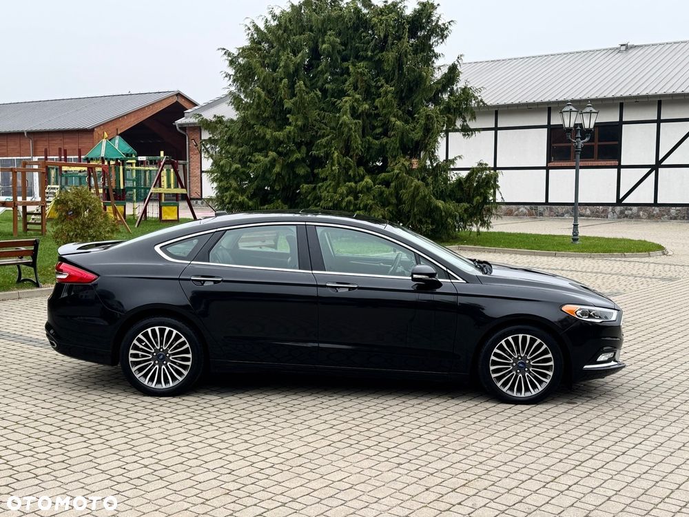 Ford Fusion 2.0 EcoBoost Titanium - 28