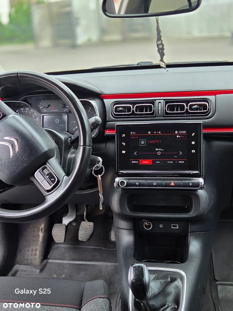 Citroën C3 1.2 PureTech Shine - 3