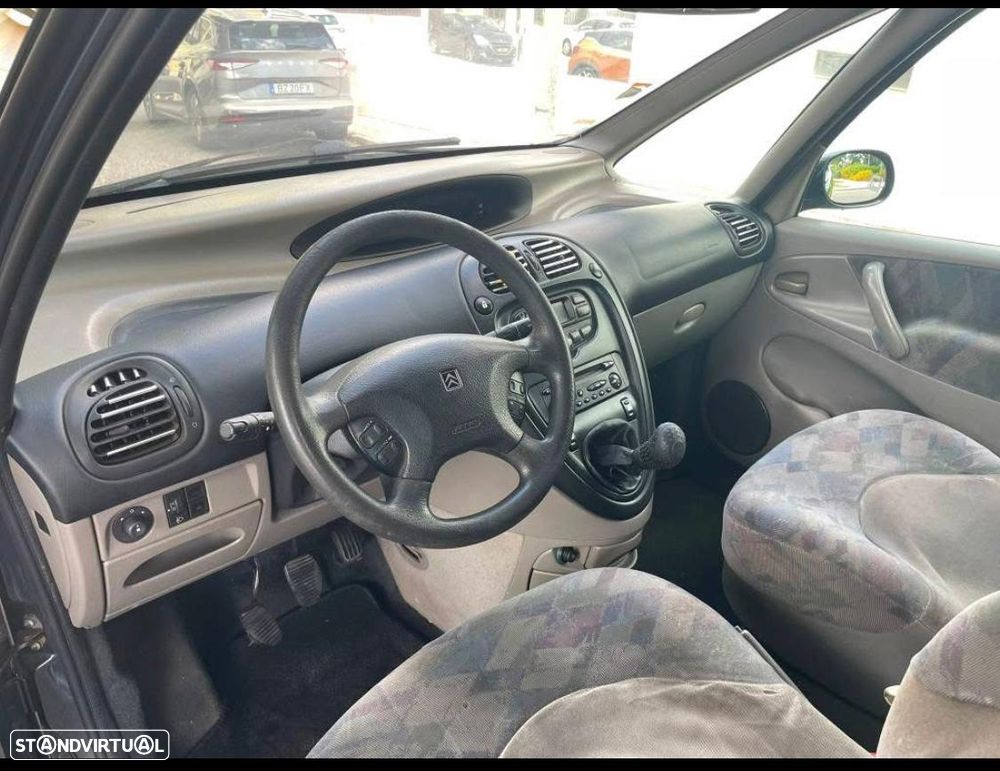 Citroën Xsara Picasso 1.6 Exclusive - 4