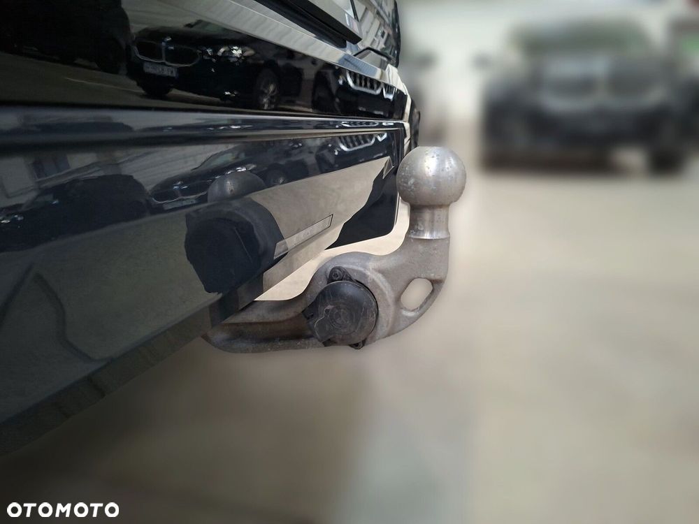 BMW iX3 - 21