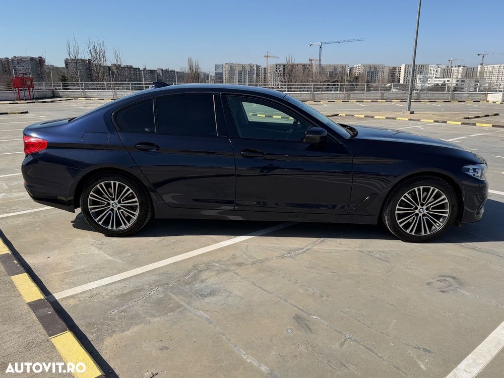 BMW Seria 5 520d Aut. Sport Line - 7