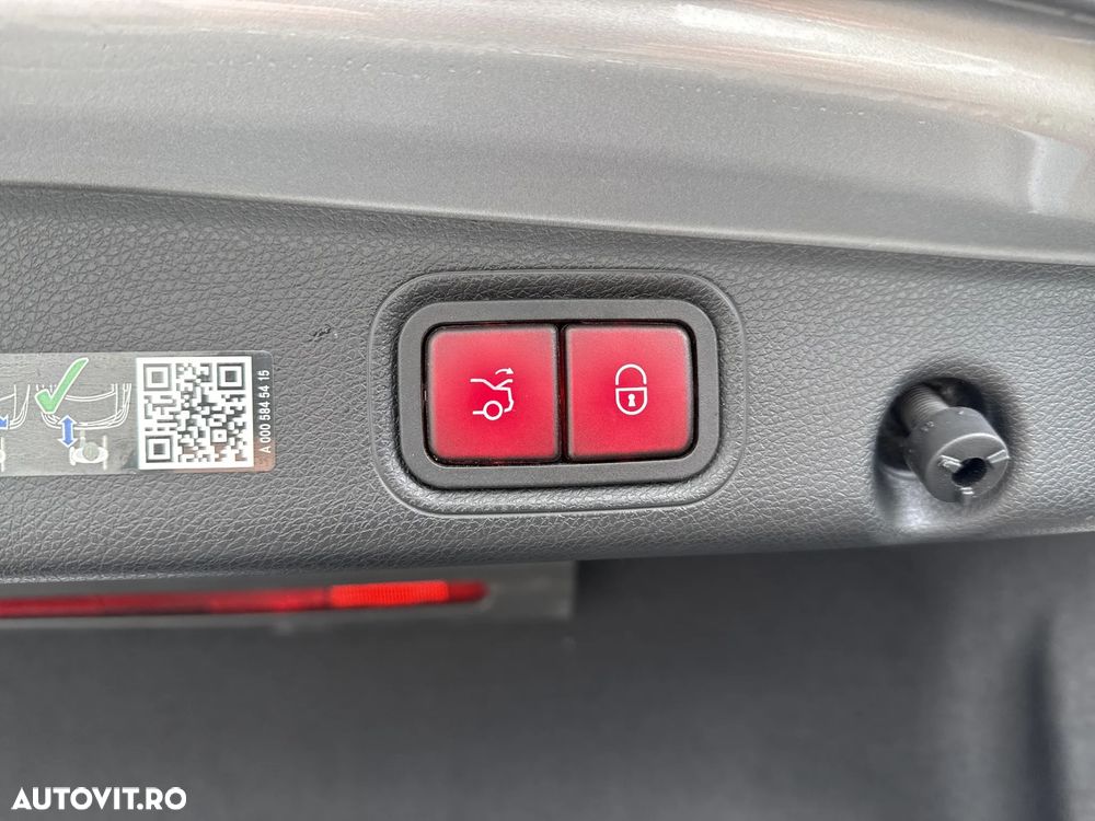 Mercedes-Benz E E 300e 4Matic 9G-Tronic Exclusive - 36