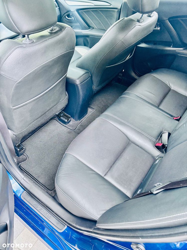 Toyota Avensis - 7